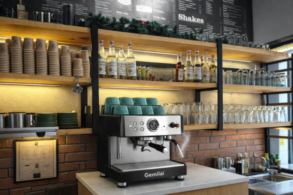 Kinh nghiệm mở quán cafe từ A-Z và những sai lầm cần tránh